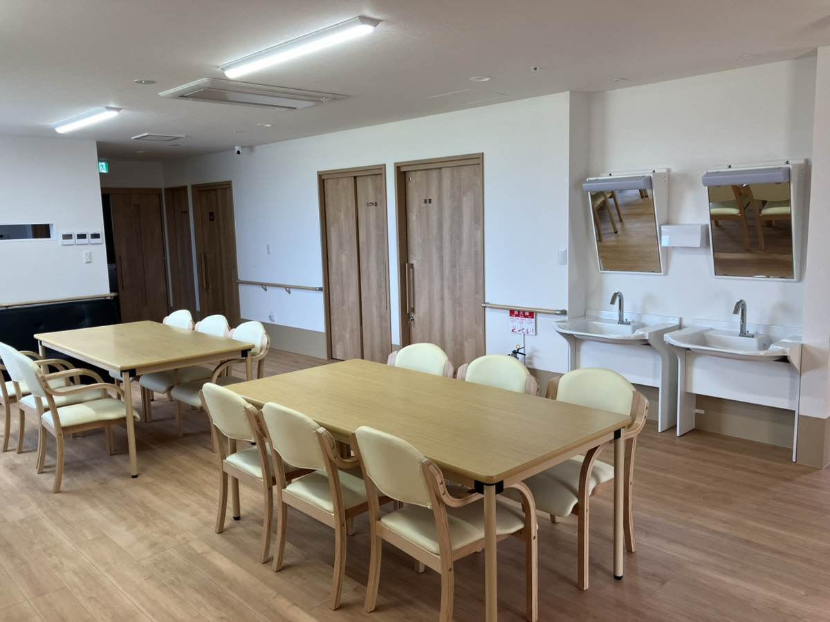 中間中鶴_リビング